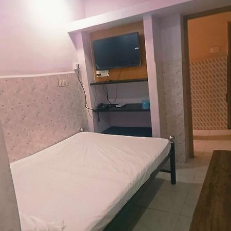 Spot On Sri Krish Hotel Vellore Exterior foto
