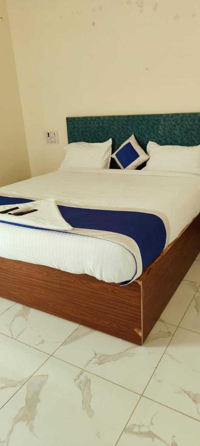 Spot On Sri Krish Hotel Vellore Exterior foto